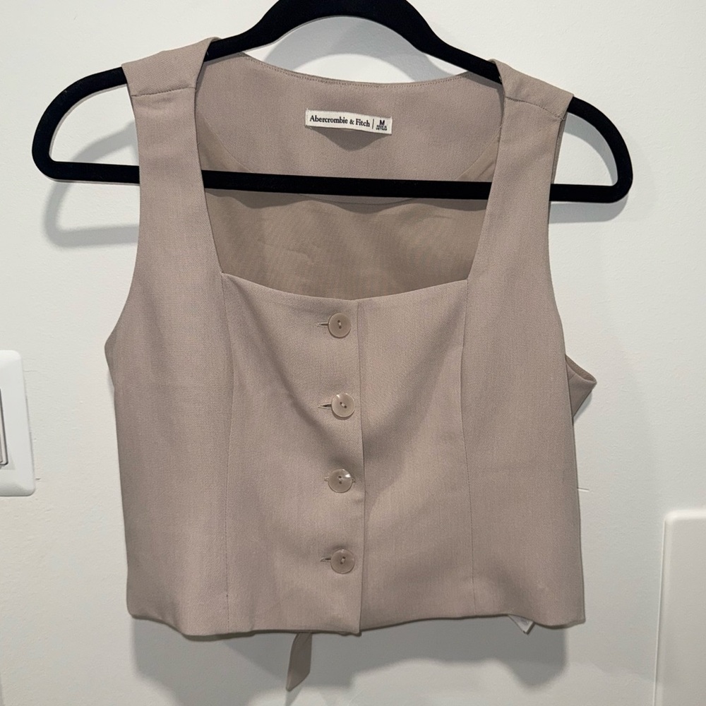 Abercrombie & Fitch Vest